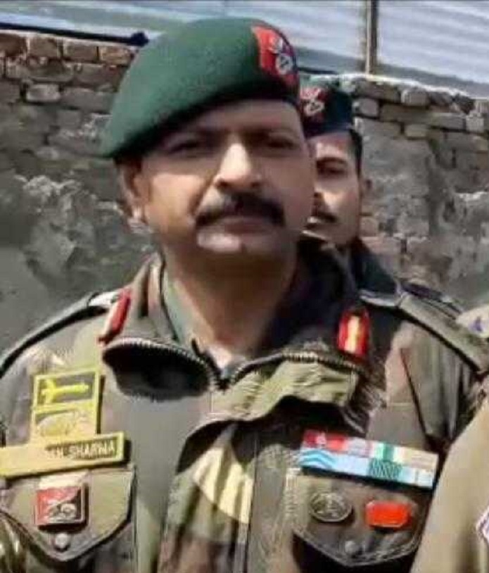 Colonel, Major among five martyred in Handwara encounter, 2 terrorist