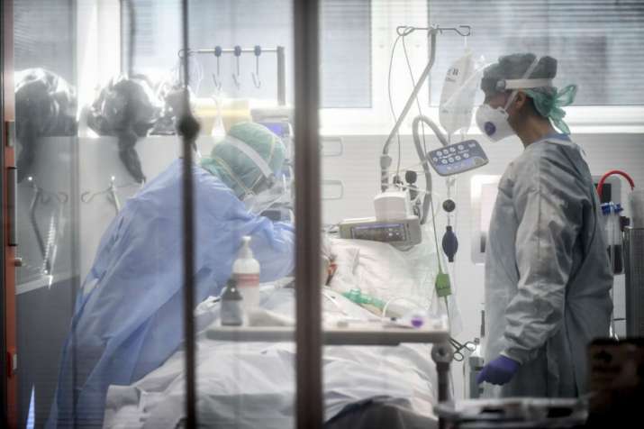 Gujarat records 324 new coronavirus cases