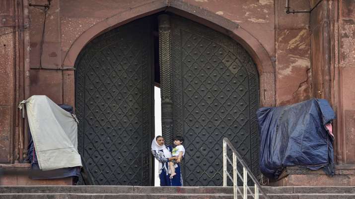 Eid Ul-Fitr to be celebrated on May 25 as moon could not be sighted today: Jama Masjid's Shahi Imam