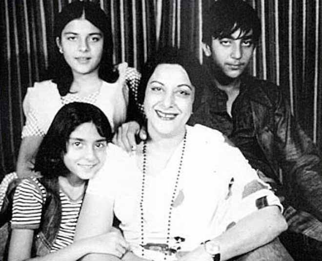 Wish You Were Here With Me Sanjay Dutt Remembers Mother Nargis On Her 39th Death Anniversary Celebrities News India Tv sanjay dutt remembers mother nargis on