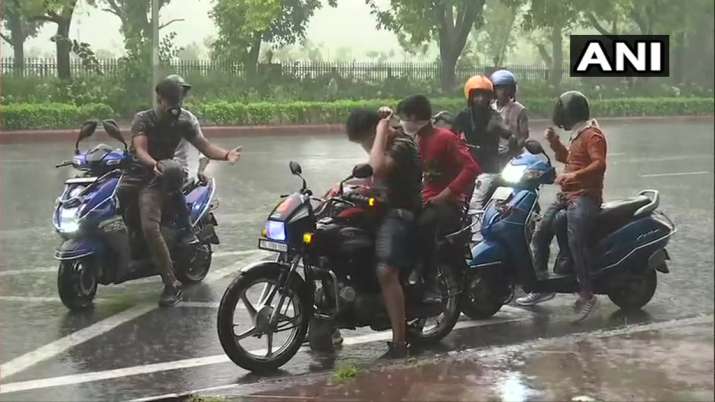 India Tv - Delhi Rain Visuals India Tv - Delhi Rain Visuals