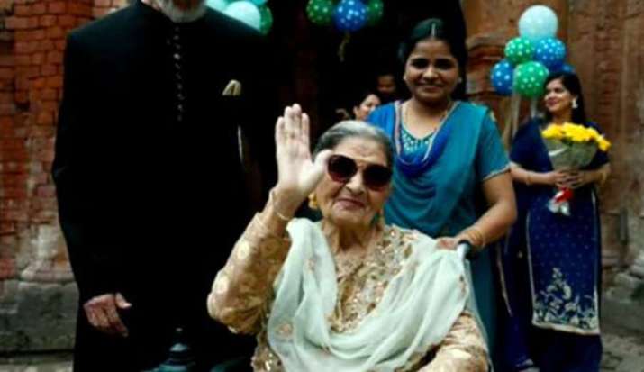 Do you know Gulabo Sitabo's Begum aka Farrukh Jafar has worked with all the three Khans?