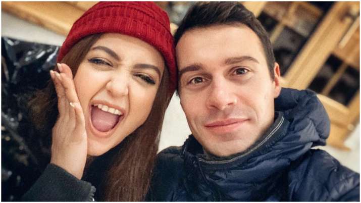When Monali Thakur's husband Maik Richter was 'thrown out of India ...