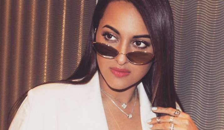 Sonakshi Sinha Reveals Shes A Midnight Snacker In Latest Instagram