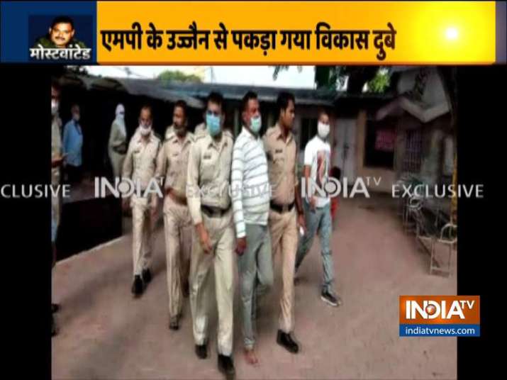 Vikas Dubey Gangster Arrested In Ujjain Mahakal Temple Kanpur