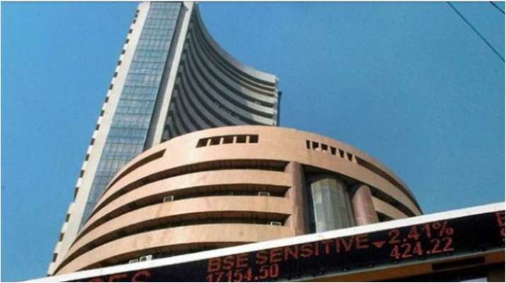Sensex tanks 394 pts on global selloff; Nifty below 11,350