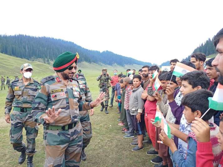India Tv - Indian Army organises ‘Bangas Awam Mela’ in Kashmir Valley