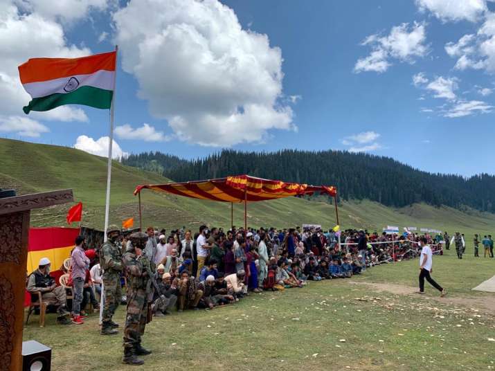 India Tv - Indian Army organises ‘Bangas Awam Mela’ in Kashmir Valley