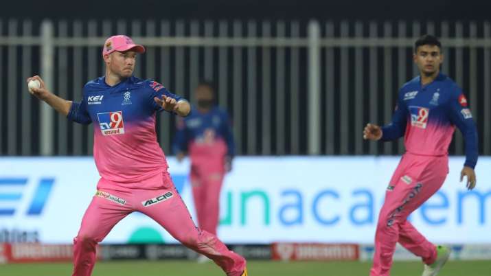 Live Score Rajasthan Royals vs Chennai Super Kings, IPL 2020: CSK off to a steady start in 217 chase