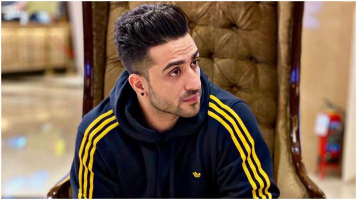 Bigg Boss 14: Yeh Hai Mohabbatein actor Aly Goni denies being part of the  reality show | Tv News â India TV