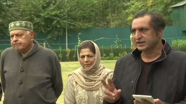 Jammu Kashmir, Kashmir, Farooq Abdullah, Mehbooba Mufti, Jammu Kashmir, Article 370