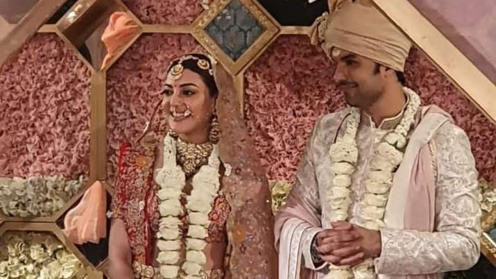 Kajal Aggarwal Weds Gautam Kitchlu: Dreamy inside photos from their  fairytale wedding | Celebrities News – India TV