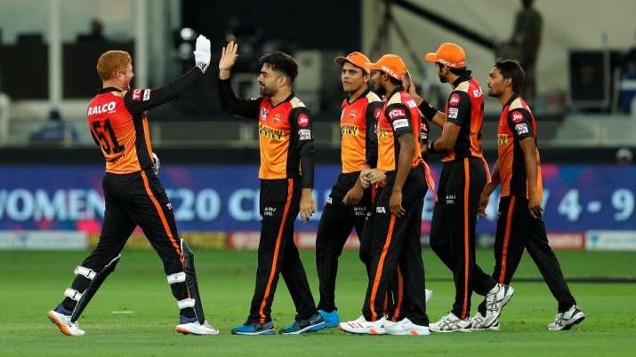 Live Score Kings XI Punjab vs Sunrisers Hyderabad IPL 2020: Quick wickets hurt KXIP