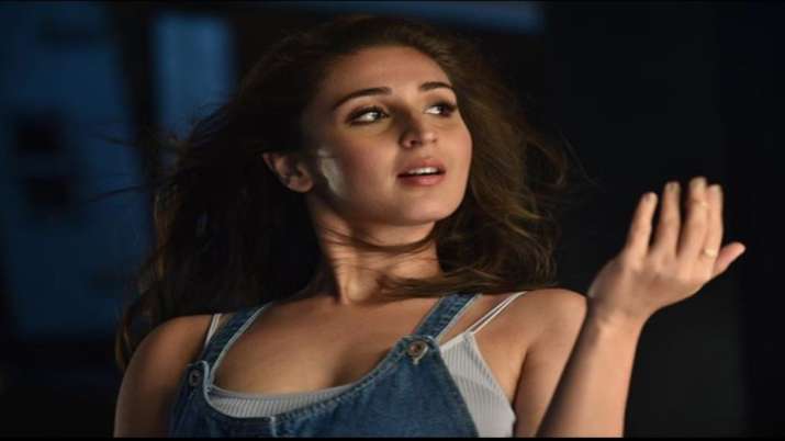 Dhvani Bhanushali back on stage with 'first of its kind' concert