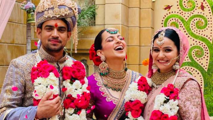 Kangana Ranaut Shares Beautiful Photos From Brother Aksht S Wedding Welcomes Sister In Law To Family Celebrities News India Tv