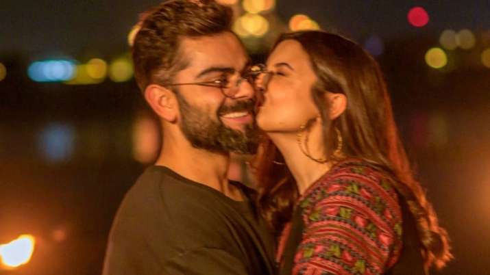 Anushka Sharma Shares Lovestruck Photos With Virat Kohli Completes His Birthday Celebrations With A Kiss Celebrities News India Tv A birthday song personalised for you feels special. anushka sharma shares lovestruck photos