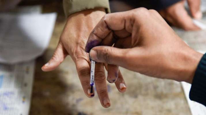 Jammu and Kashmir DDC election 2020: After Article 370 abrogation in Jammu and Kashmir, the voting for the first phase DDC election started.