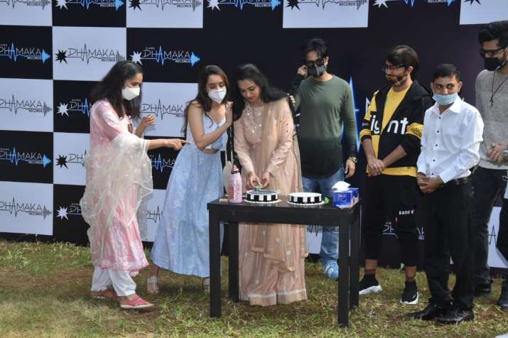 India Tv - Padmini Kolhapure’s birthday bash