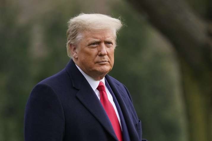 Lawmakers press Trump on COVID relief bill as jobless aid