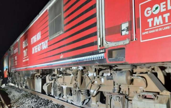 Puri-Surat Express train derailment