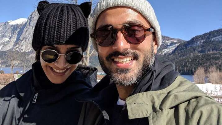 Sonam Kapoor pens adorable note for husband Anand Ahuja: You make every ...