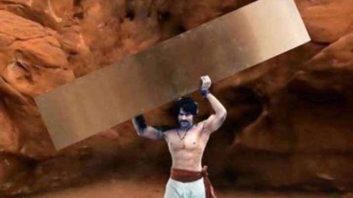 What if monoliths appear in India: Netizens have the best answers that'll crack you up