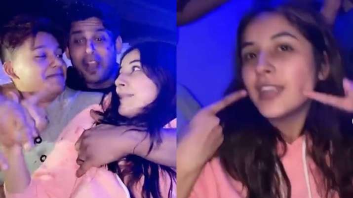 VIDEOS: Sidharth Shukla, Shehnaaz Gill party in Goa; groove together to Shona Shona