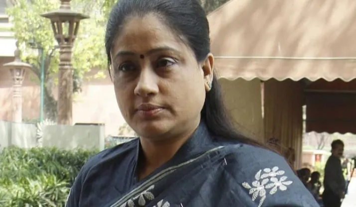Vijayashanti actress bjp joining, Vijayashanti bjp, jolt to congress, Vijayashanti joining bjp,