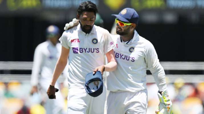 IND vs AUS | 'Straight out of service station?' - Warne, O'Keeffe roast Rishabh  Pant over his neon glasses | Cricket News – India TV