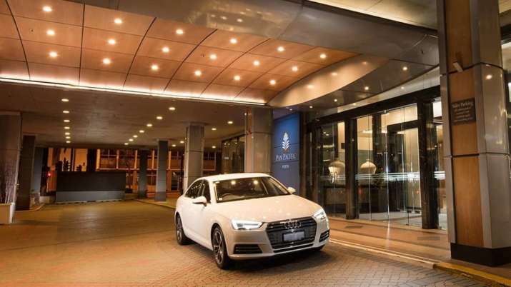 Vastu Tips: Things to keep in mind while building security guard rooms, parking area in hotels