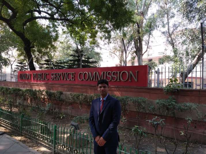 Cracking UPSC, upsc, upsc news, upsc toppers,  IPS Paritosh Pankaj, Paritosh Pankaj success story, P