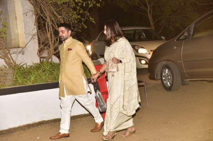 India Tv - Guests arrive at Varun & Natasha's big fat Punjabi wedding