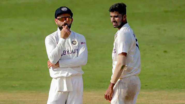 India Tv - Washington Sundar and Virat Kohli