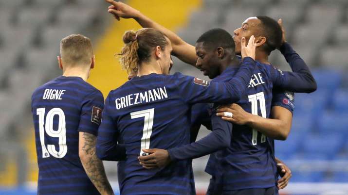 France players celebrate after France's Ousmane Dembele,