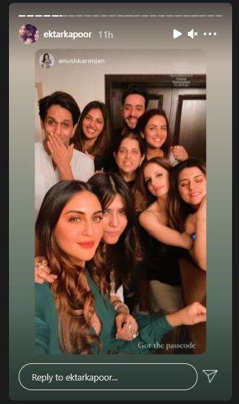 India Tv - Sussanne Khan parties with Aly Goni, Jasmin Bhasin