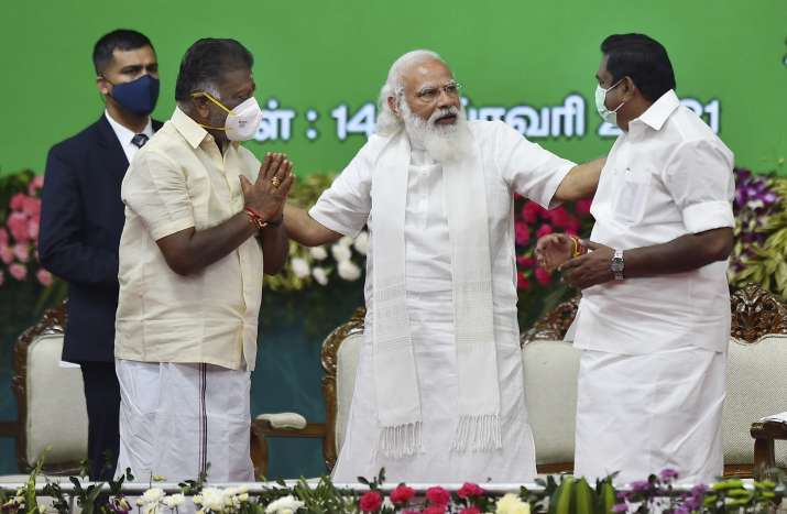 Prime Minister Narendra Modi with Tamil Nadu CM Edappadi K