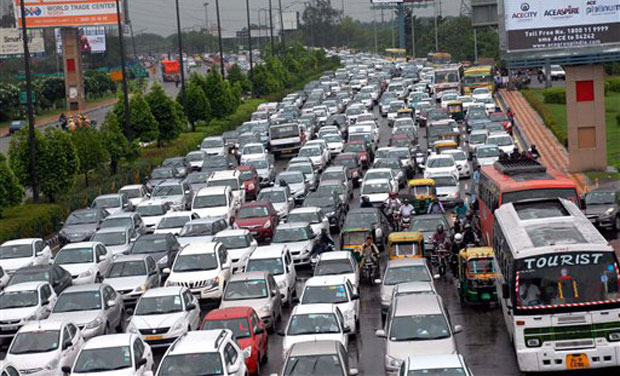 Parts of Delhi witness heavy traffic as residents rush home
