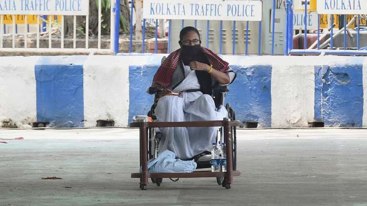 mamata banerjee dharna