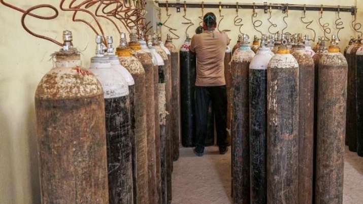 Kota, Rajasthan, black marketing, oxygen cylinders, treatment, coronavirus patients, Ramganj Mandi,
