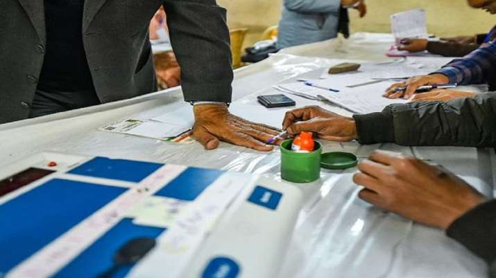Hyderabad, Polling, Telangana, Nagarjunasagar Assembly bypoll, Nomula Narasmhaiah, Nalgonda, voting