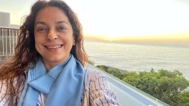 Juhi Chawla defines 'peace' with mesmerising picture of setting sun