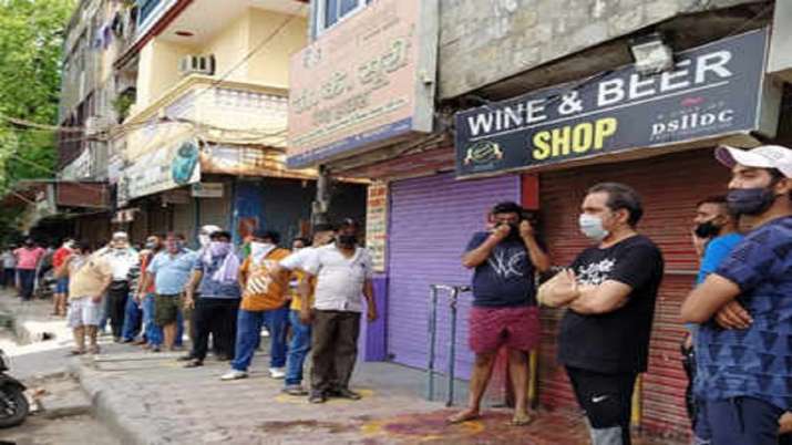 COVID-19, People rush, liquor stores, liquor shops reopen, Noida, coronavirus pandemic, covid second