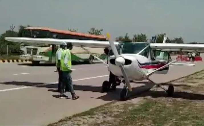 Training aircraft makes emergency landing on Yamuna