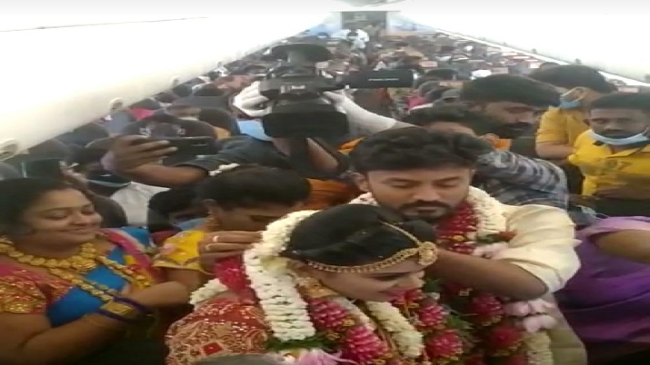Mid-air wedding in SpiceJet chartered flight violating COVID norms; DGCA off-rosters crew