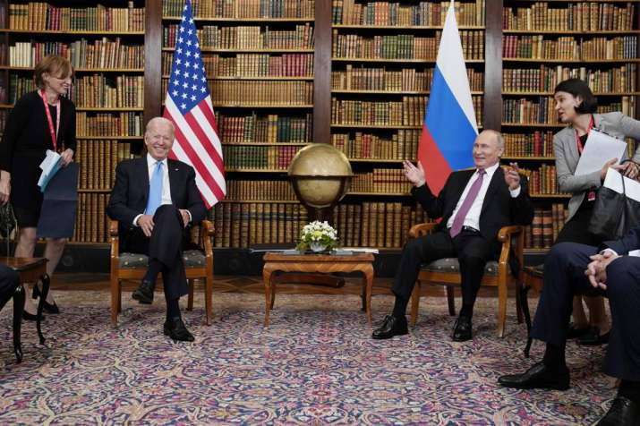 India Tv - Joe Biden Vladimir putin, Joe Biden Vladimir putin Meeting, Joe Biden Vladimir putin talks, Joe Bide