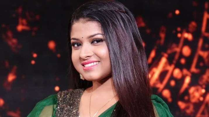 Indian Idol 12: Javed Akhtar, Anu Malik composed song for Arunita; She