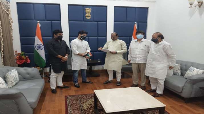 Chirag Paswan with other LJP leaders met Om Birla in New