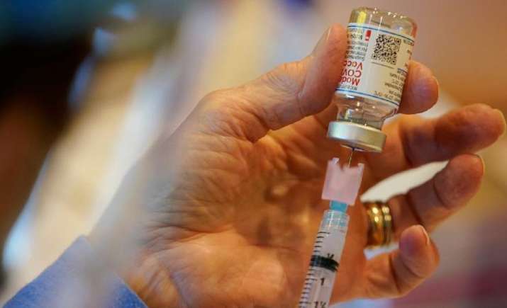 Mixing doses of AstraZeneca, Pfizer-BioNTech vaccines gives good protection against COVID-19: Oxford study