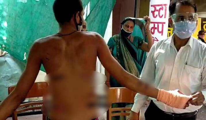 MP: 2 cops suspended, booked in Indore for thrashing