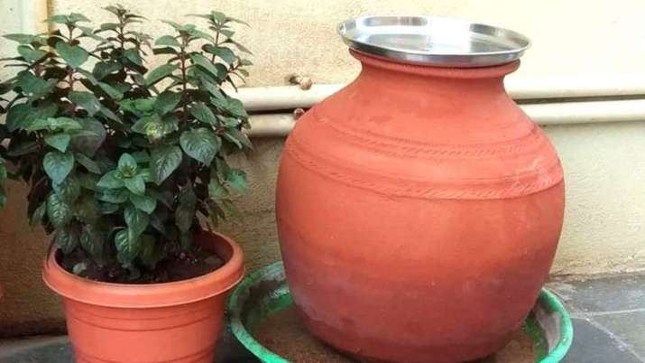 Vastu Tips: Keep pitcher of water towards the north direction to gain blessings of Varun Dev - Vimarsana News